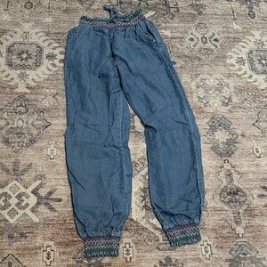 Peek Nordstrom girls Blue chambray Jogger Pants with Patterned Cuffs sz 10
